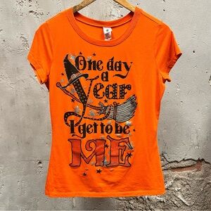 Vintage Y2K One Day I Get To Be Me Glitter Graphic Witch Witchy Halloween Tee XL